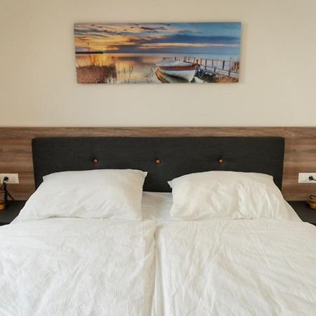 Ferienwohnung Mit Garage, Fahrradraum Und Sehr Grosser Sonnenverwoehnten Terrasse Lagundo Exteriér fotografie
